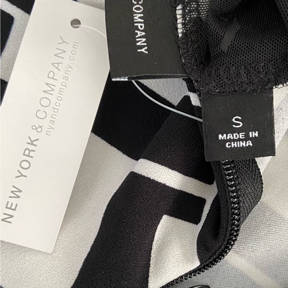 New York & Company - Geometric-Print Mesh-Inset Sheath Dress (NWT) - Picture 5 of 6